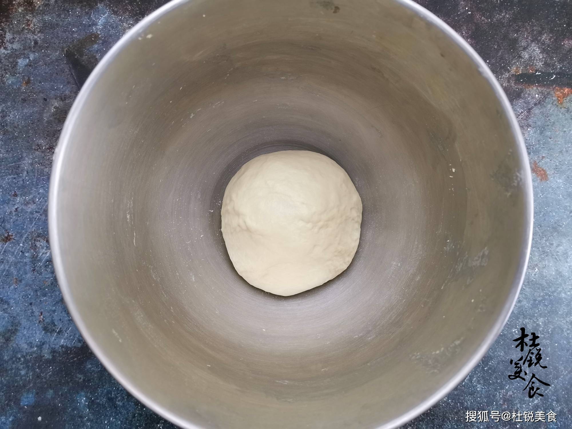 面团|我家早餐从不做面条，纯手工擀成片儿汤，酸爽美味孩子连吃3碗