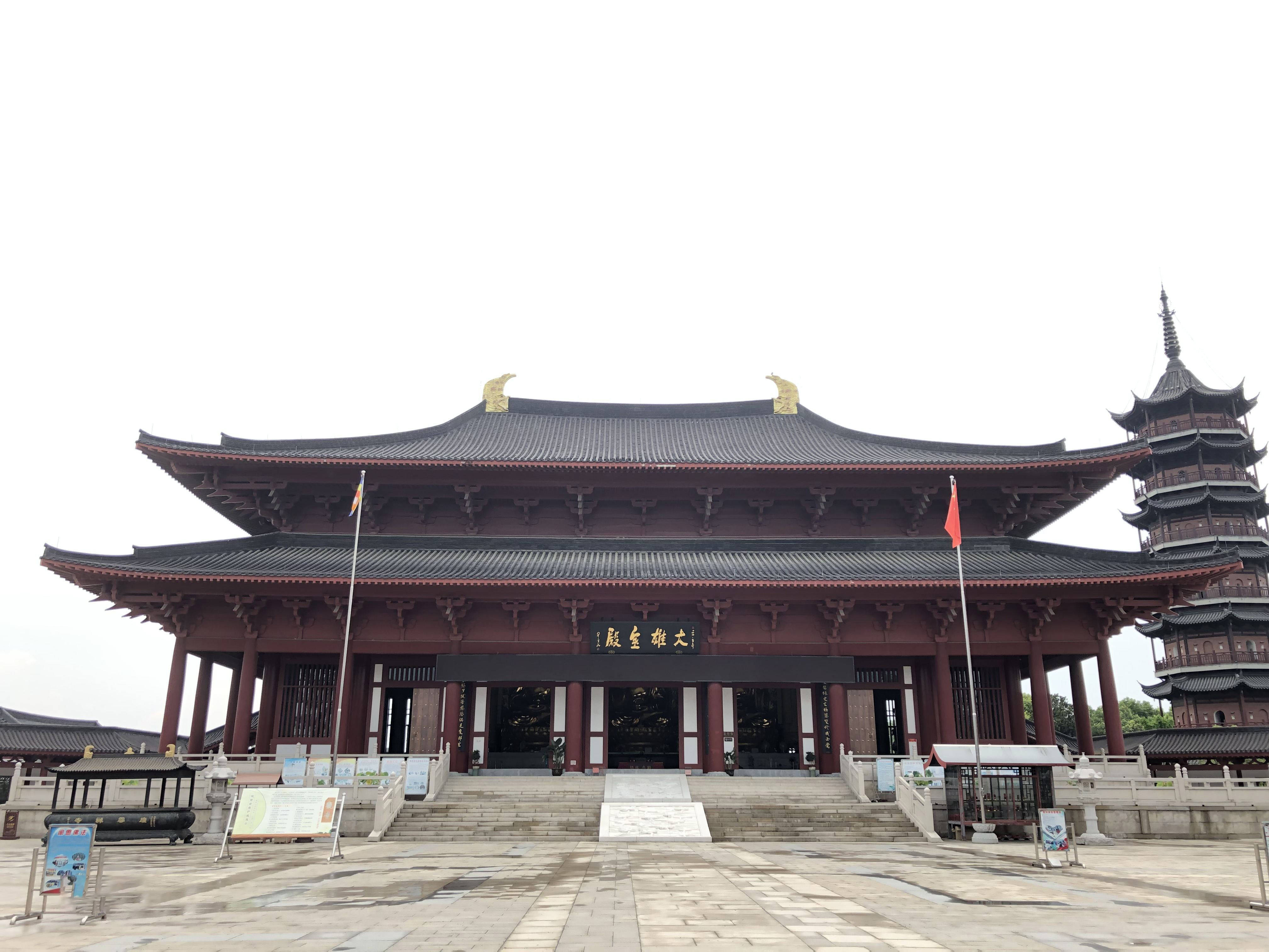 泰兴市庆云禅寺寺塔合璧相映成辉