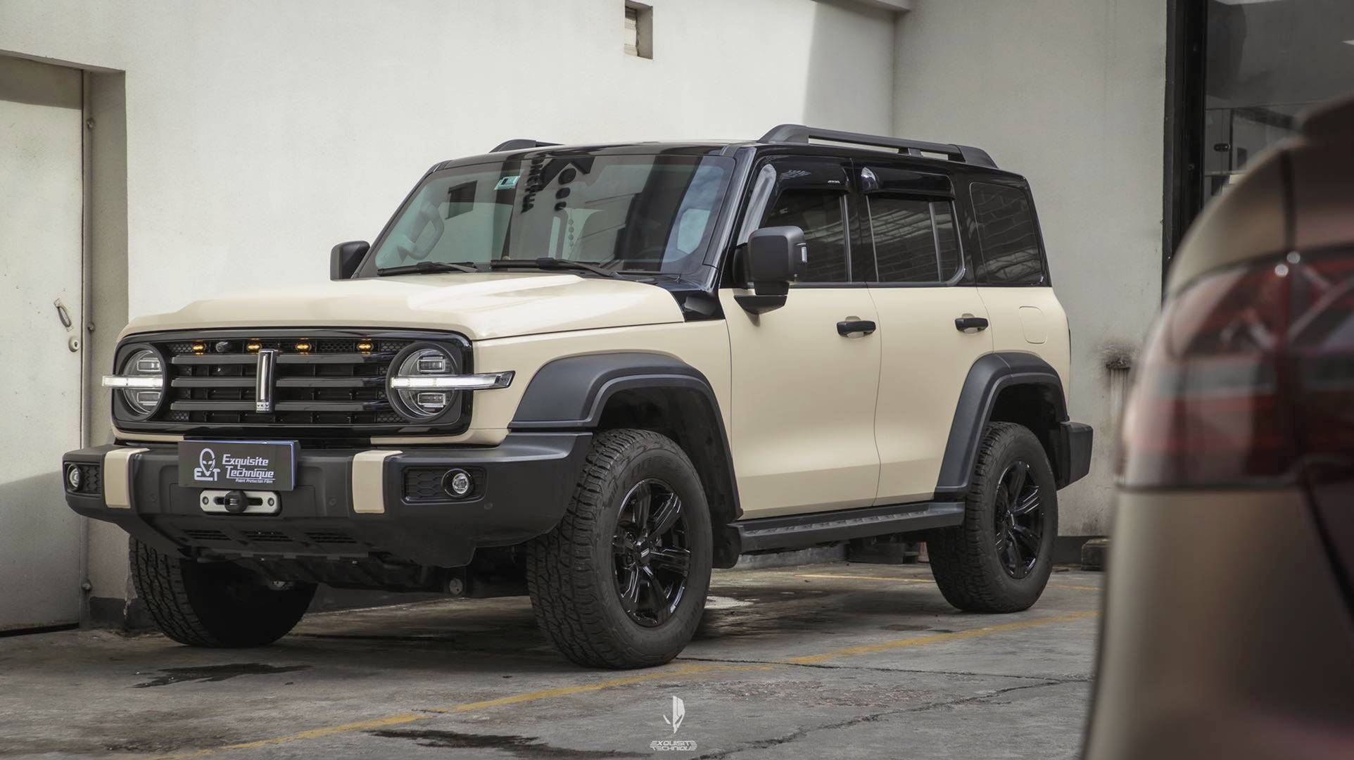 花钱买辆车都这么费劲坦克300象牙白变身行走的奥利奥