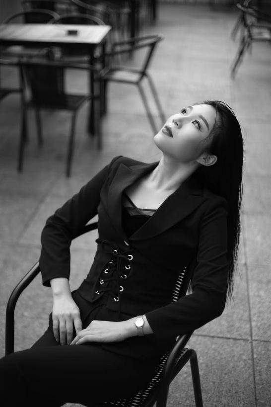 戴美纪李美玲以个人小美成就中华大美