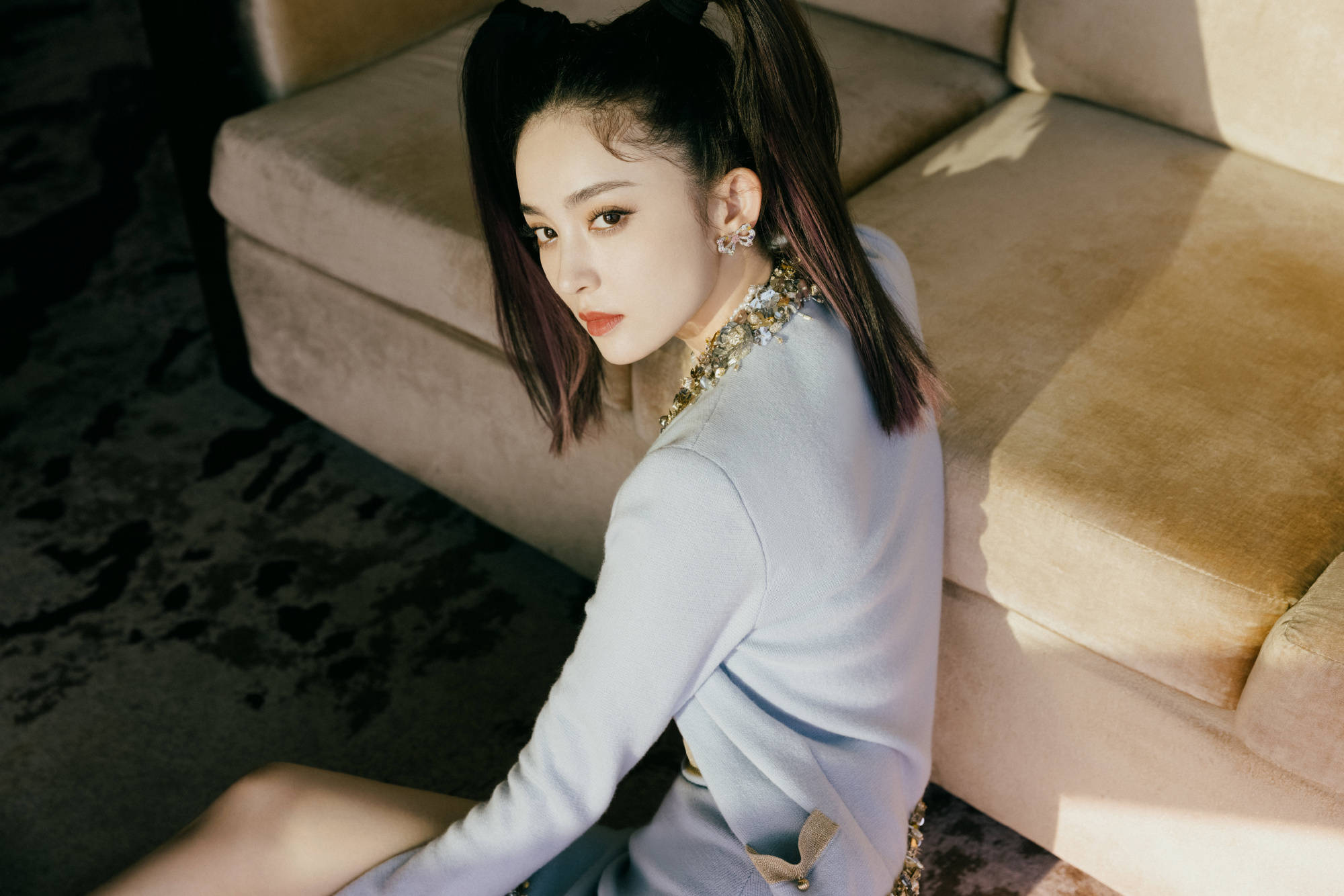 娜扎挑染双马尾又甜又酷!元气满满的浓颜美女好绝