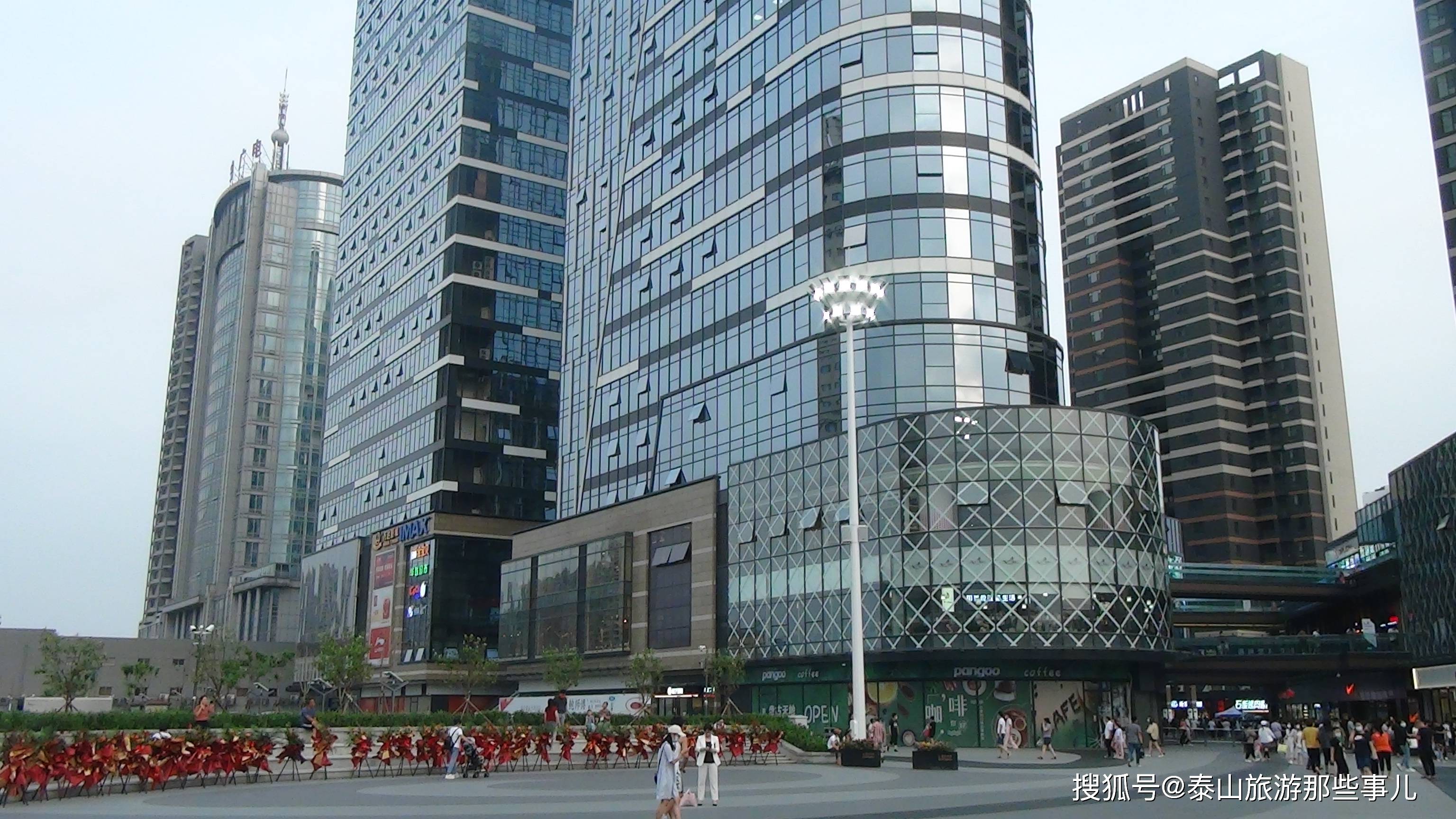 泰安：城东又一商业综合体建成运营，布局紧凑，可媲美吾悦广场！
