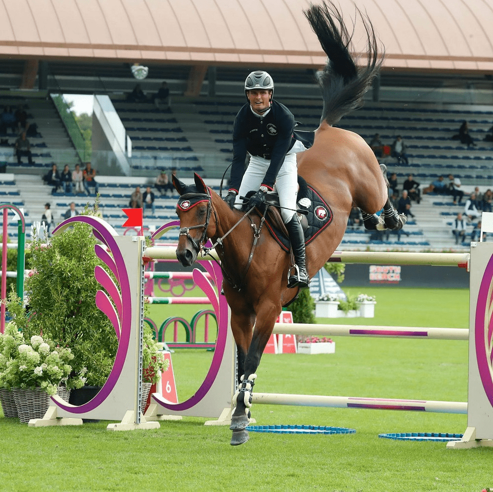 组图:环球马术冠军赛瓦尔肯斯沃德站 杜瑟称雄