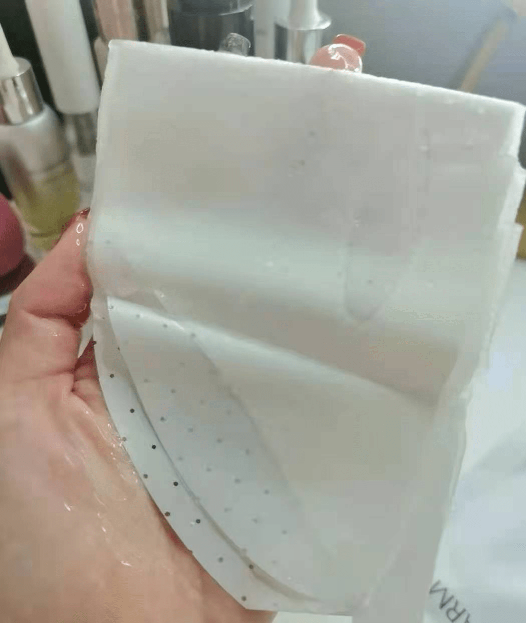 英树|英树羊胎素面膜好用吗？美白补水巨好用