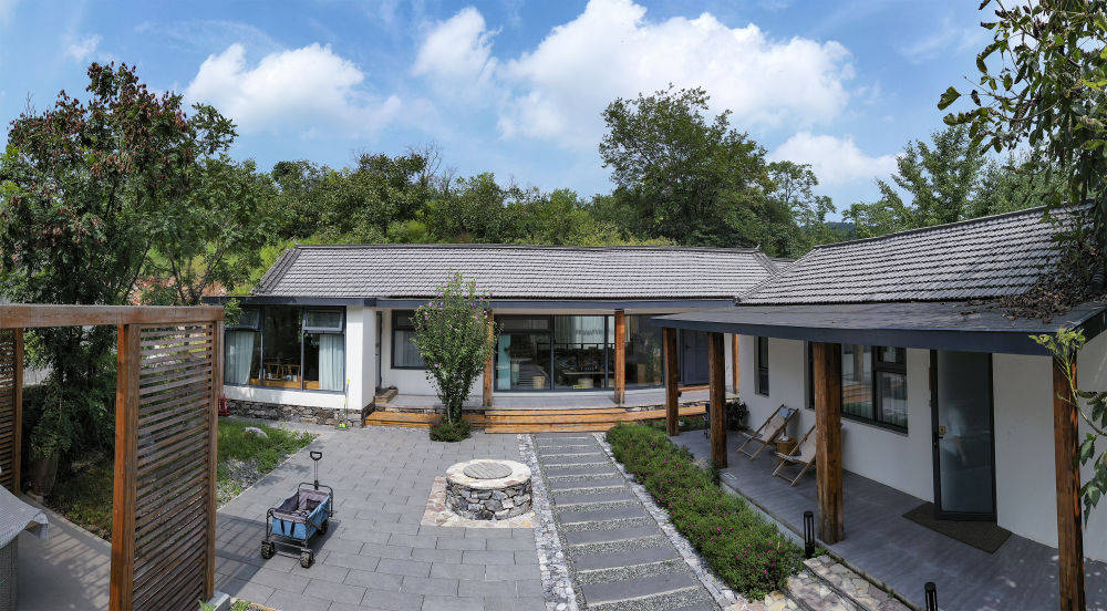 8月23日拍摄的位于天津蓟州区罗庄子镇赵家峪的民宿"山霁石语"