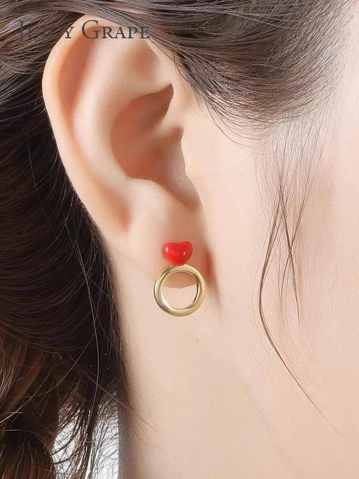 年代|复古港风再度来袭，女明星们都爱的风格，竟然全靠这个单品？