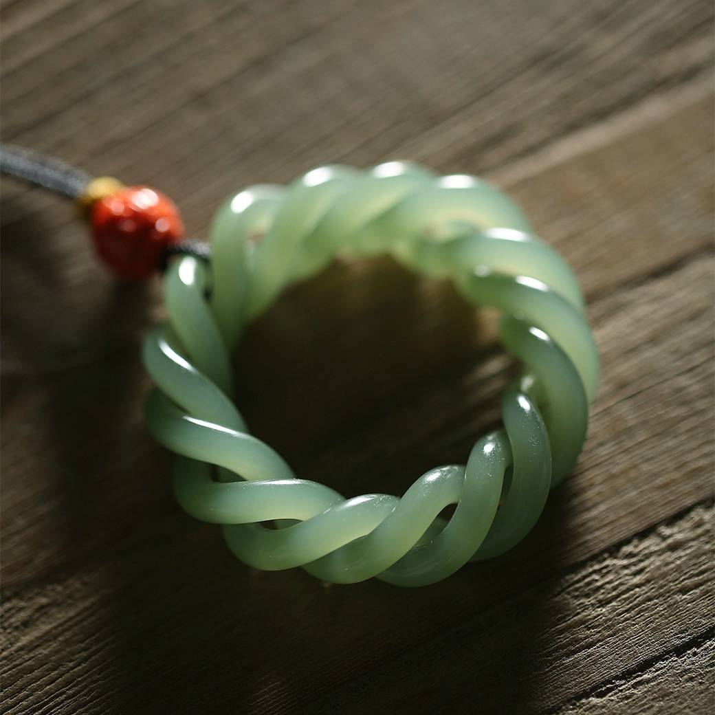 别说和田了,连俄罗斯都不是,低调的巴基斯坦碧如何辨别_碧玉