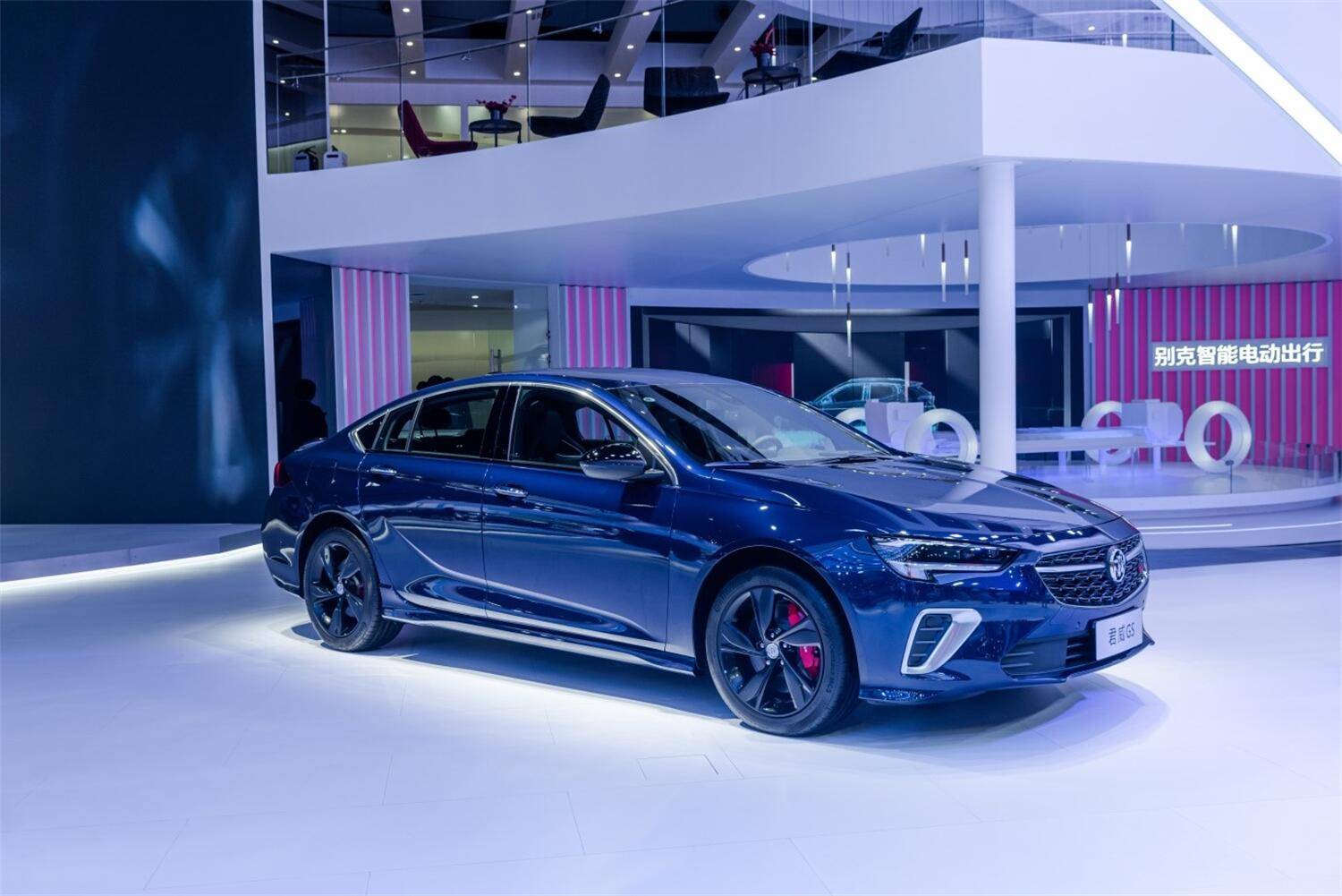 全新昂科威sgs首次亮相别克多款新车扎堆成都车展