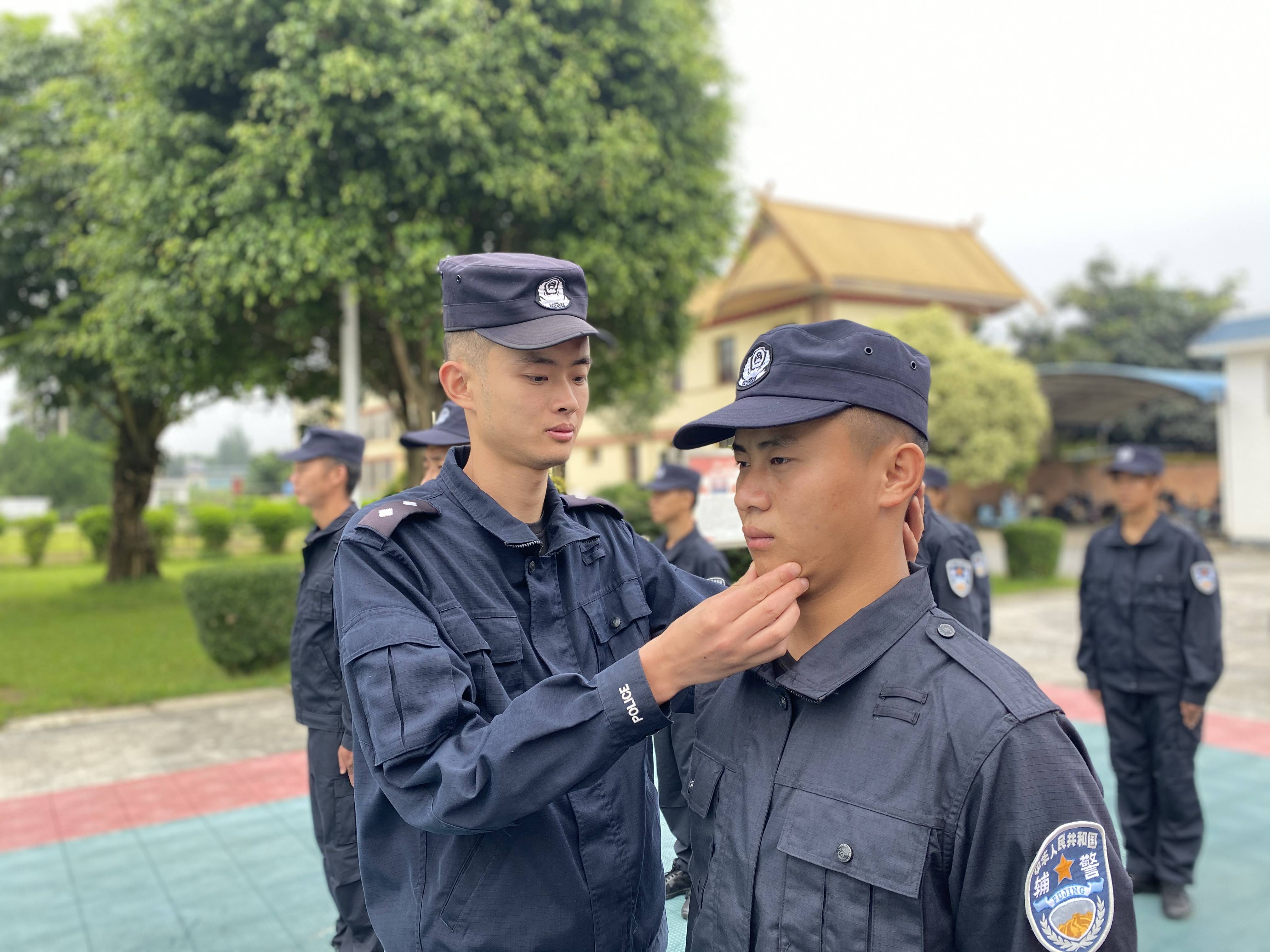 严把入警关训练出精兵清水河站扎实开展新招录专职辅警岗前培训工作