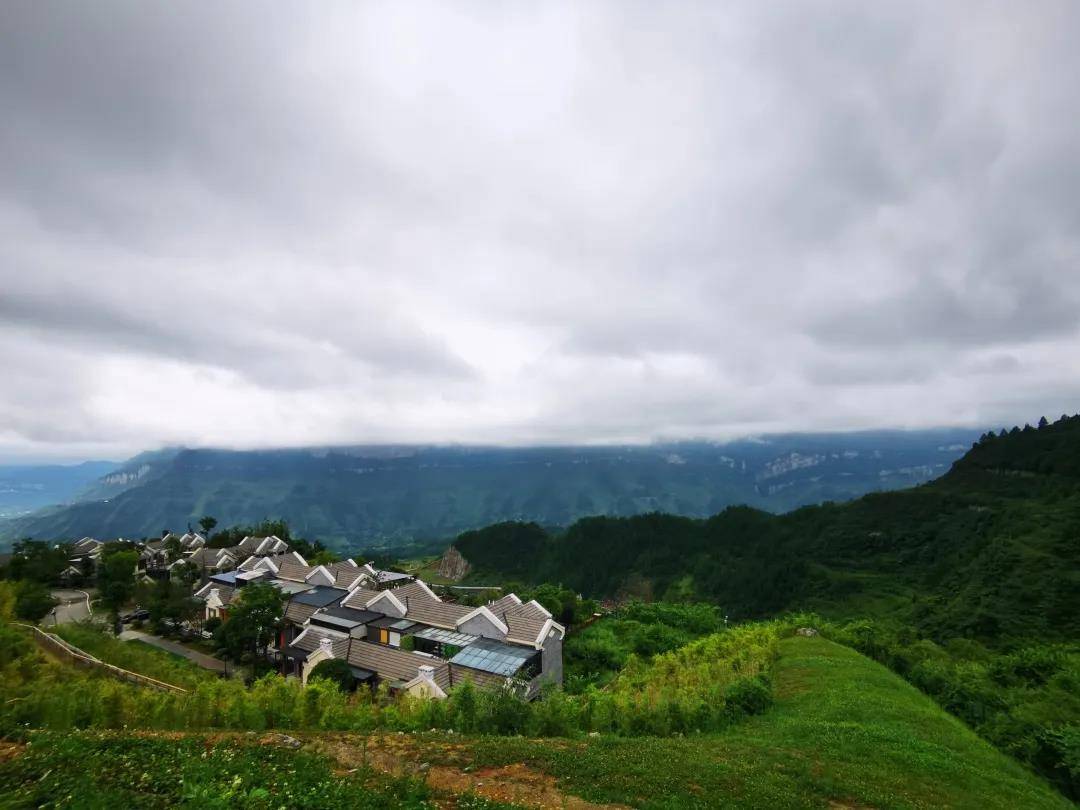 中冶柏芷山避暑房旅游北纬28平均温度约20避暑露营亲子第一选择