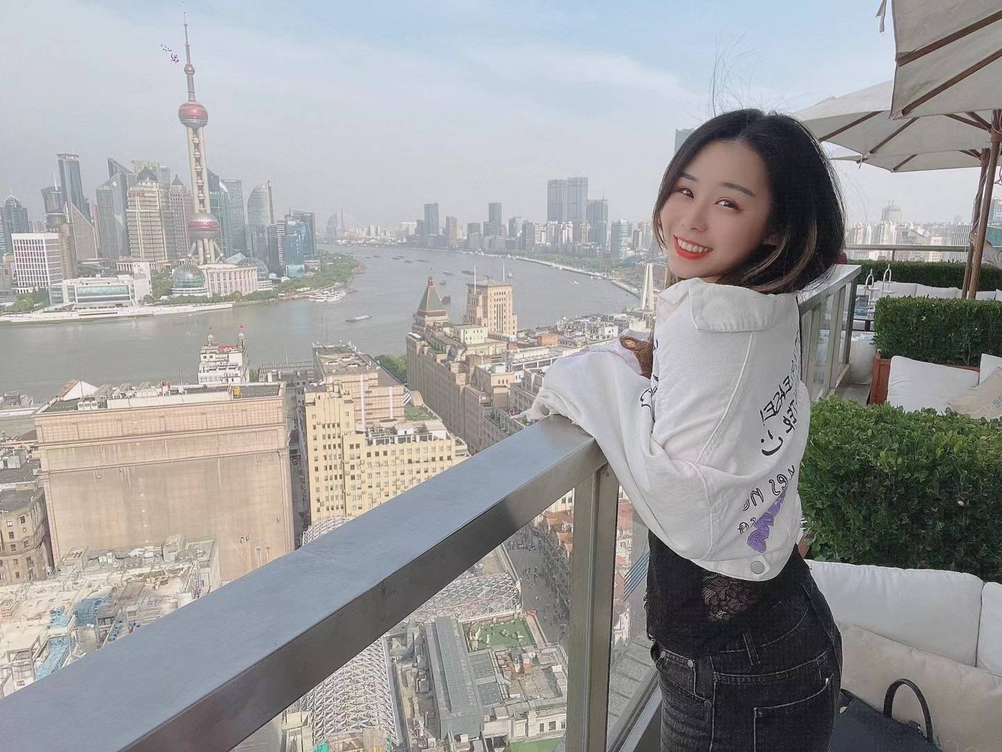 网络上超火的往后余生女生版原来是歌手叶莺唱的听到我心塞