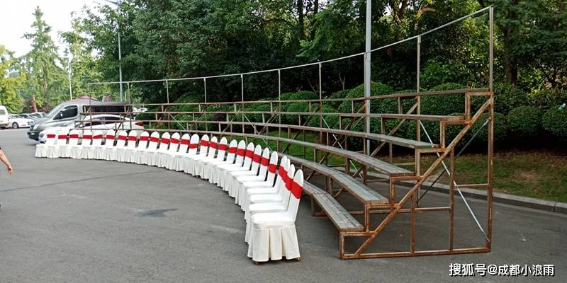 成都合影站架租赁你有思考过它的特性吗