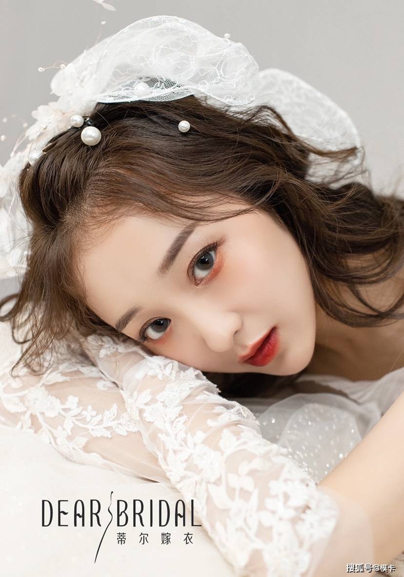 通告|模卡 推荐艺人：小白