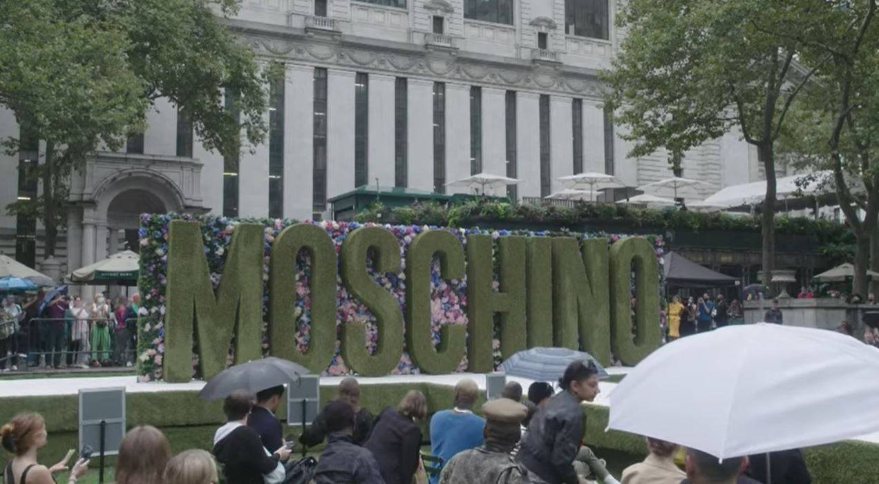 Jeremy|【纽约时装周】Moschino 2022 春夏时装秀