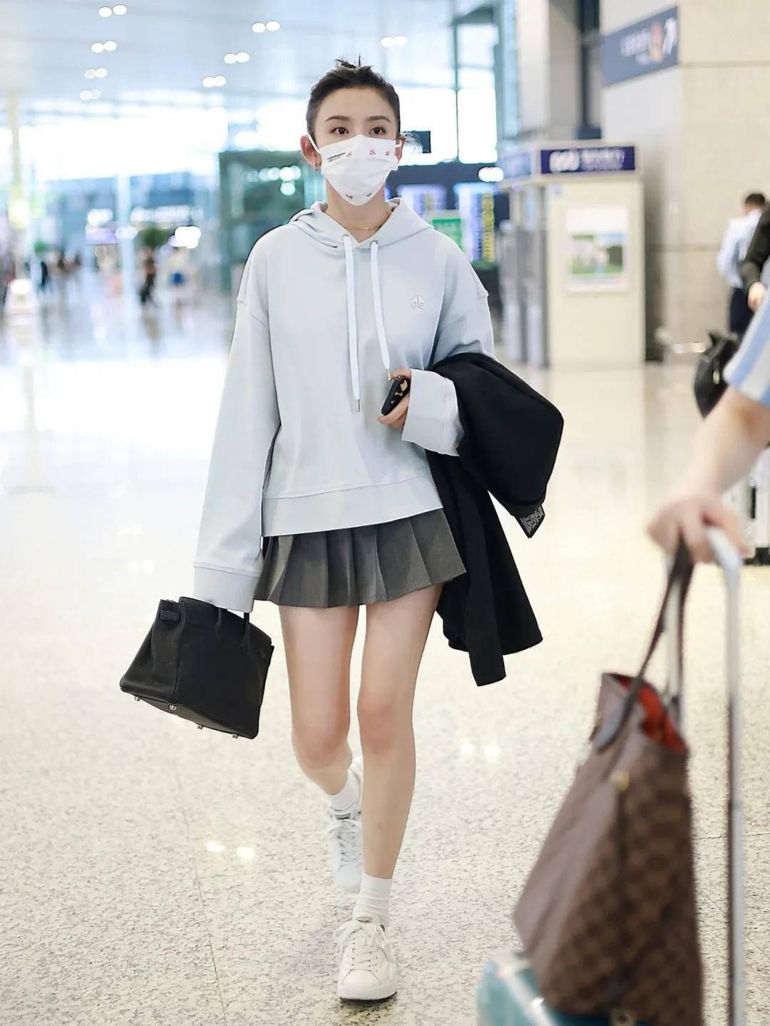 柏芝|江苏五龙——不愧被称为“小张柏芝”,宋祖儿的穿搭也太美了,快学起来!