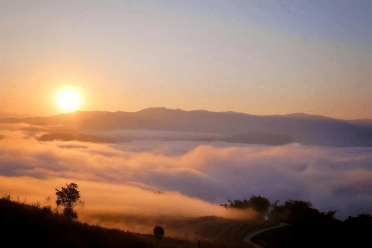 (佤山雲海)