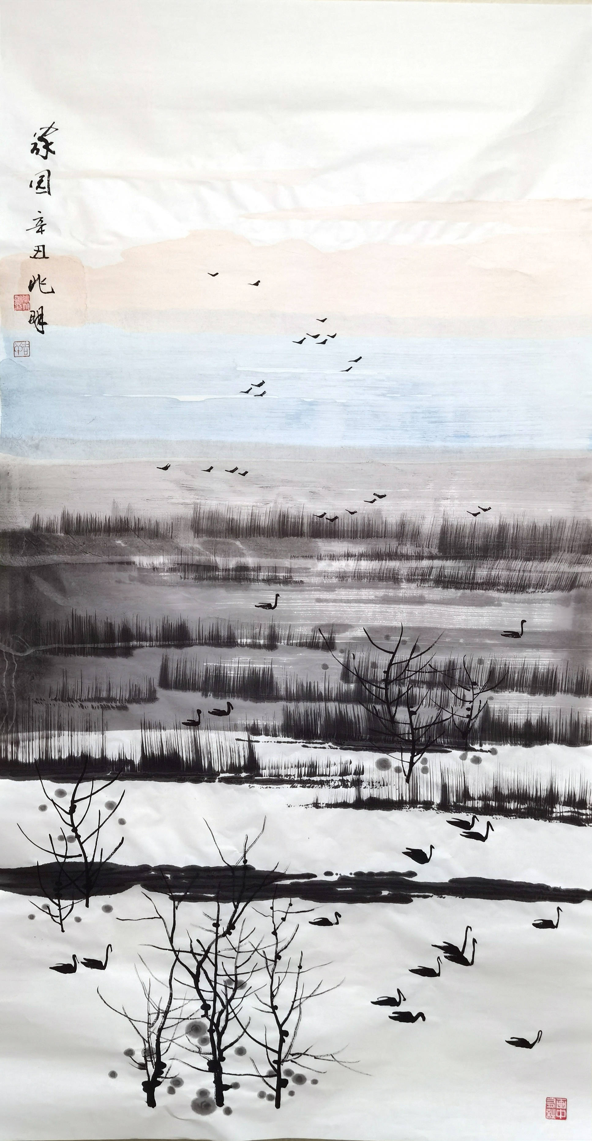 2009年出版《张兆明山水画集》,黑龙江美术出版社.