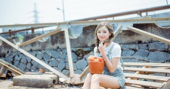 原创长相不出众,但是气质超群的3大生肖女,年龄越大越迷人