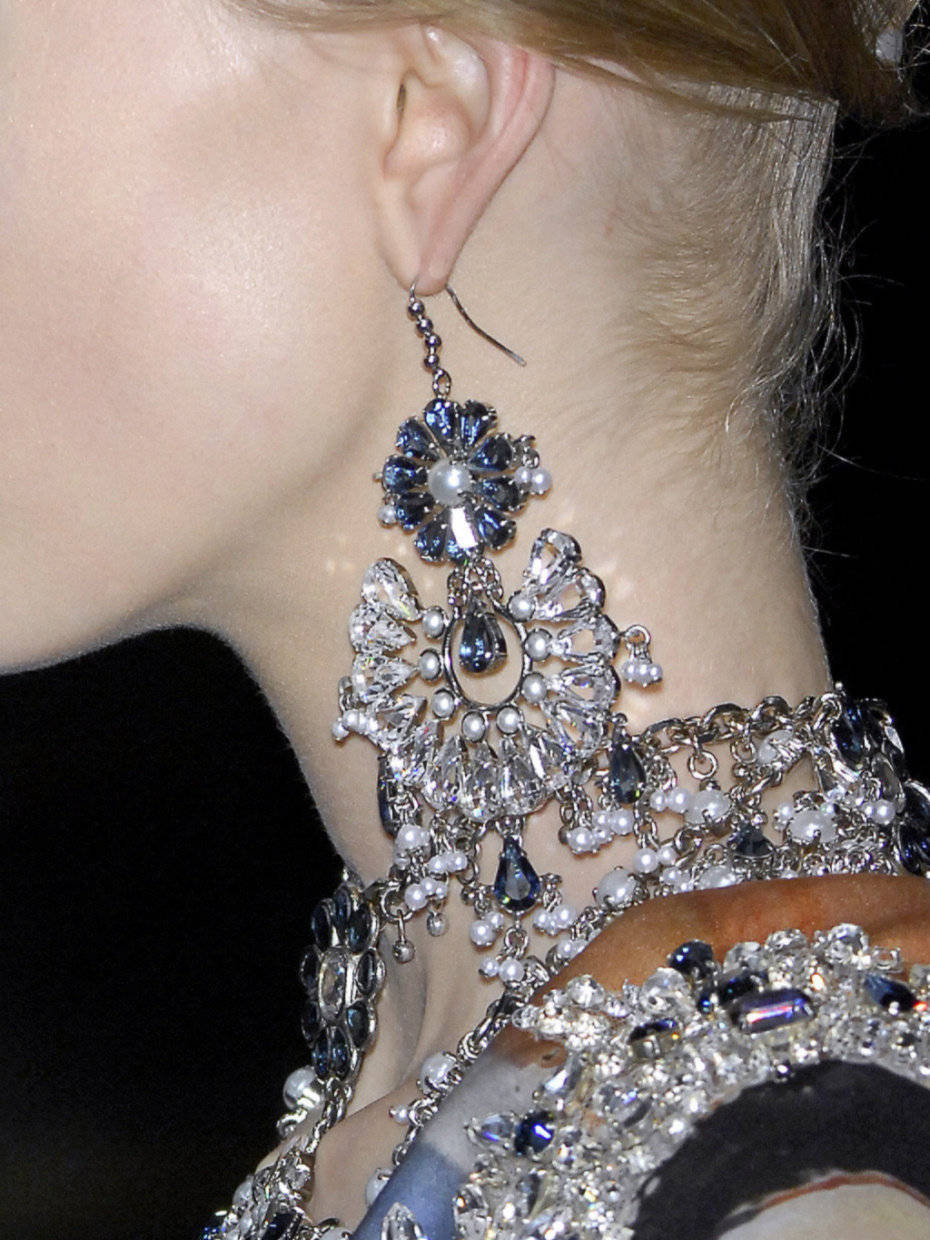 配饰 手工刺绣法式刺绣梵芮锦刺绣配饰分享