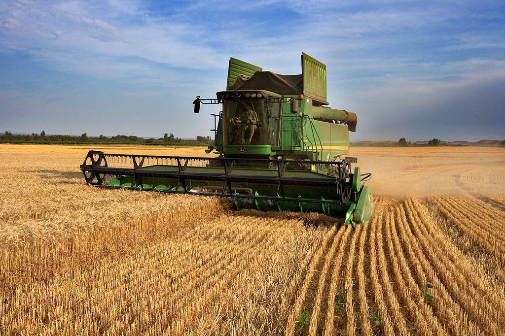 2021年联合收割机和拖拉机项目市场分析