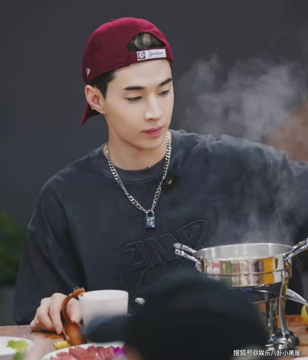 原创刘宪华抓住了模仿的精髓表情动作直接拿捏了真的就是一模一样