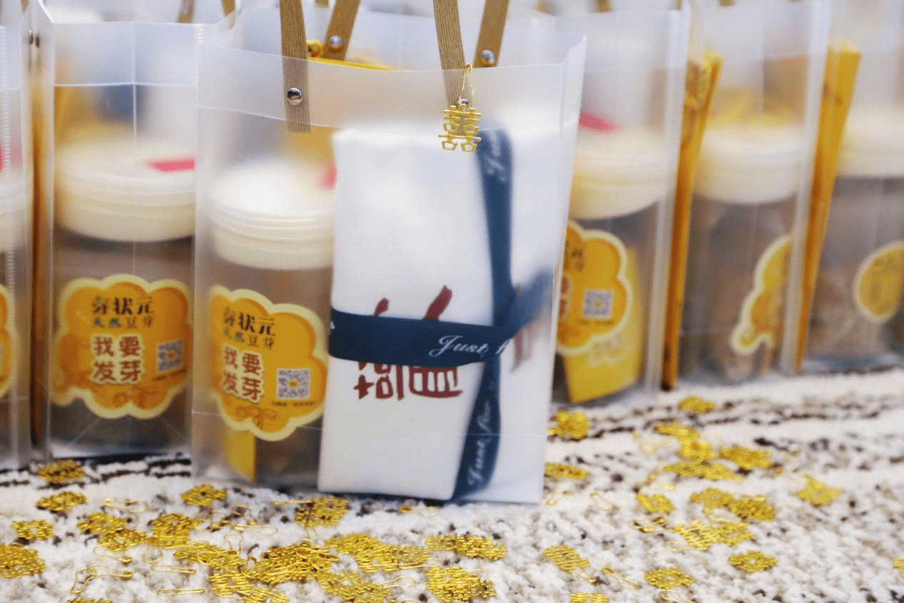 宾朋别出心裁！婚礼现场，芽状元发芽罐“变身”伴手礼惊艳亮相