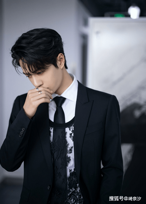 品牌 两大代言将官宣！王一博为何总被青睐？