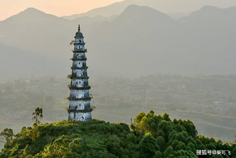 白塔"孕"文峰_涪陵区