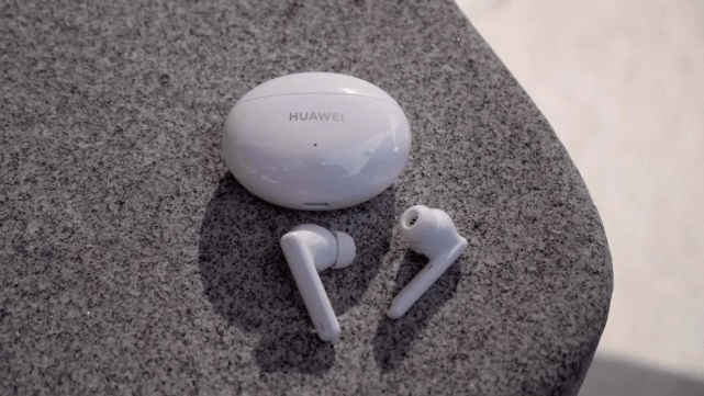 适合学生党的平价降噪耳机有哪些？五款平价降噪耳机推荐