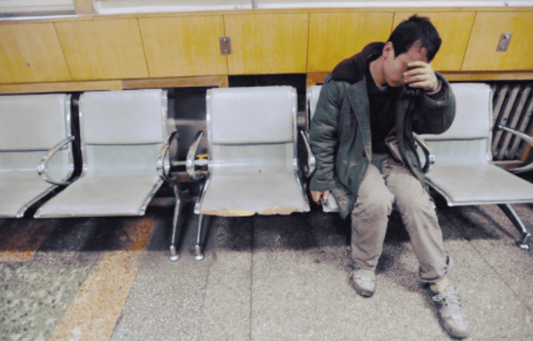 刘杰|43岁农民工皮肤过敏,3个月后确诊肝癌,医生:皮肤3种异常,早做检查