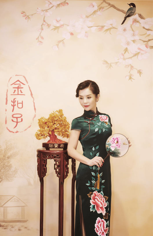 场合 司藤与王会悟穿旗袍火了，那么你呢