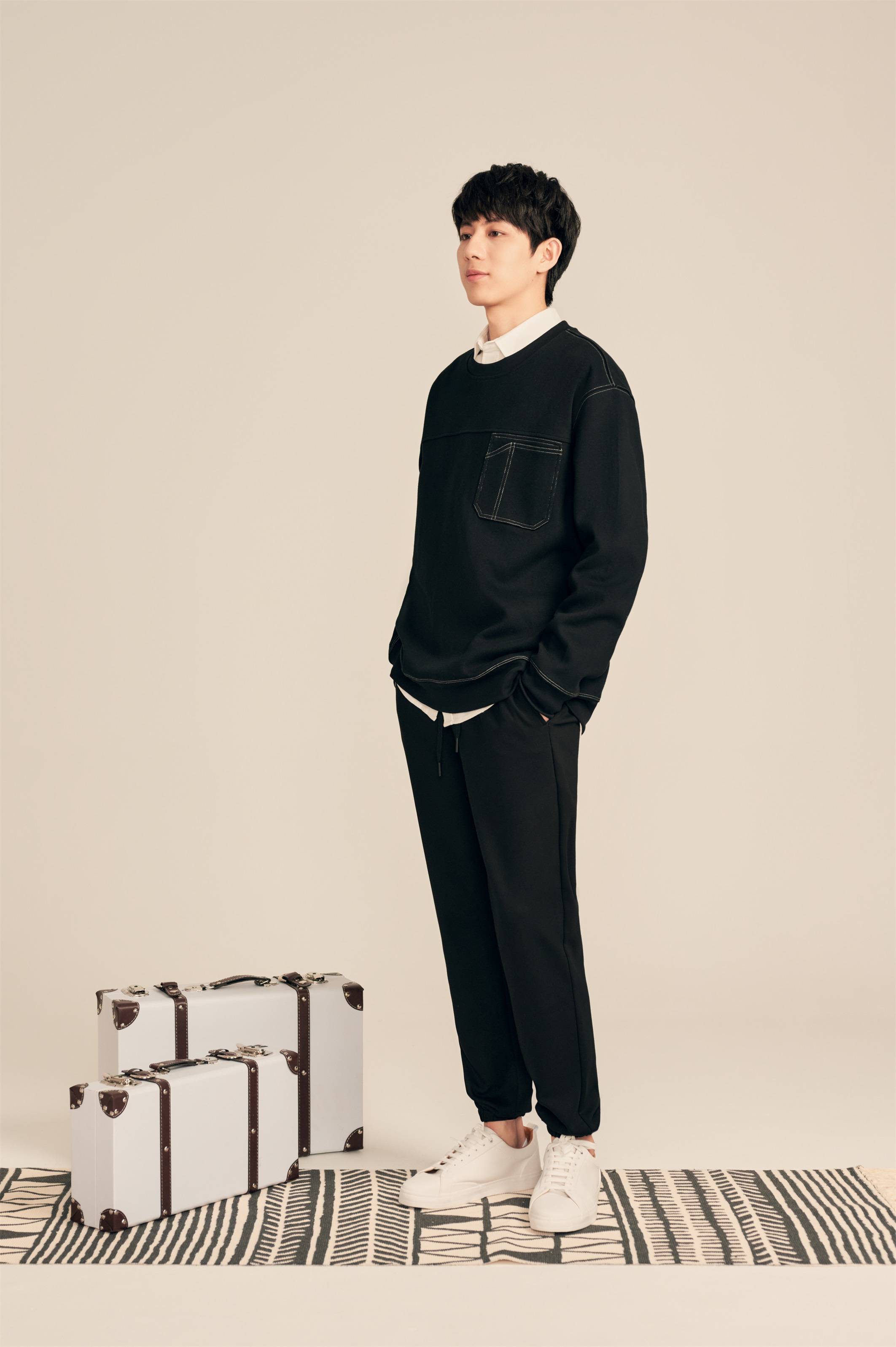 深蓝 MOST|秋冬卫衣怎么搭?看这篇就够了