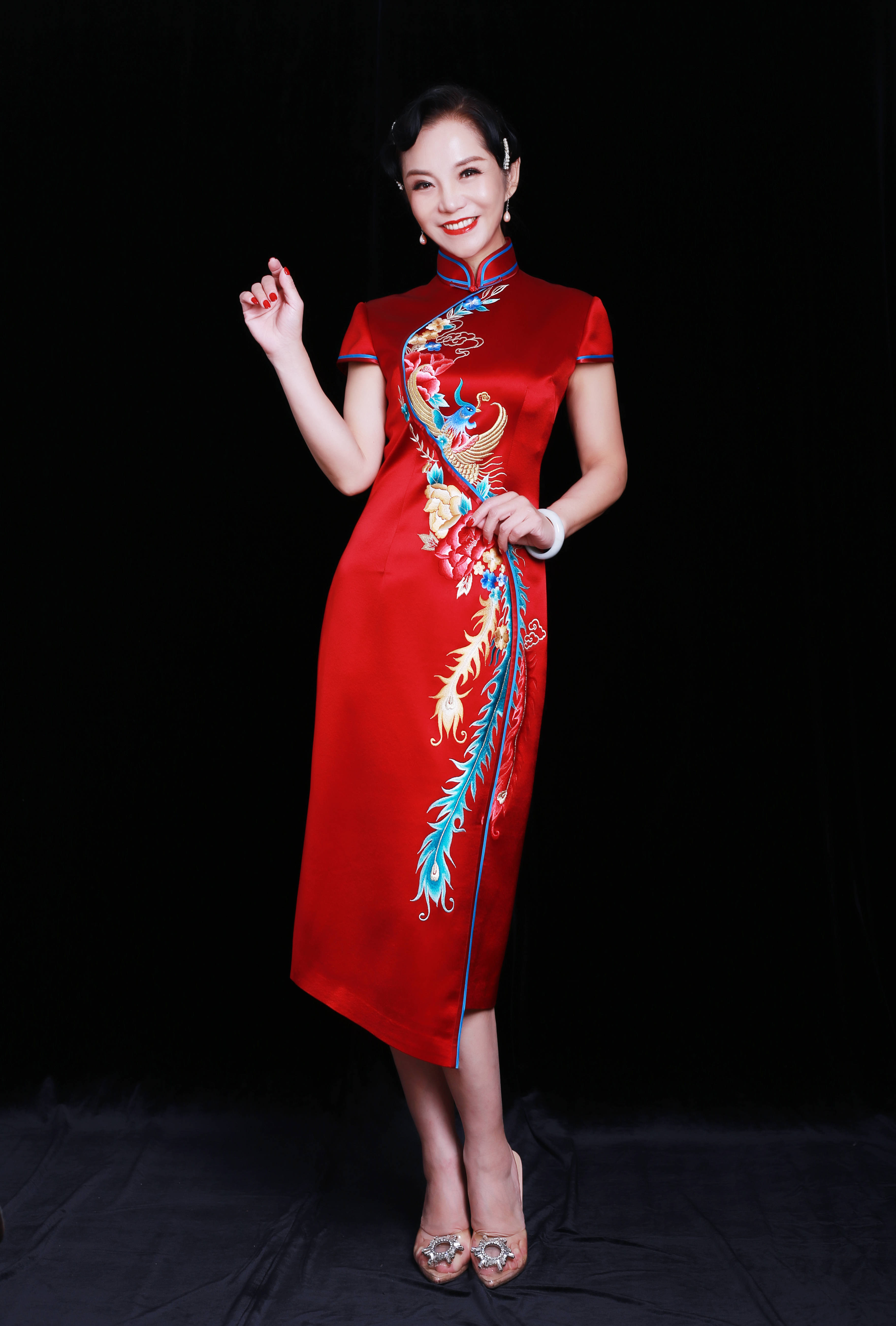 质疑 还在质疑自己穿旗袍不好看，那是你没有选对合适的