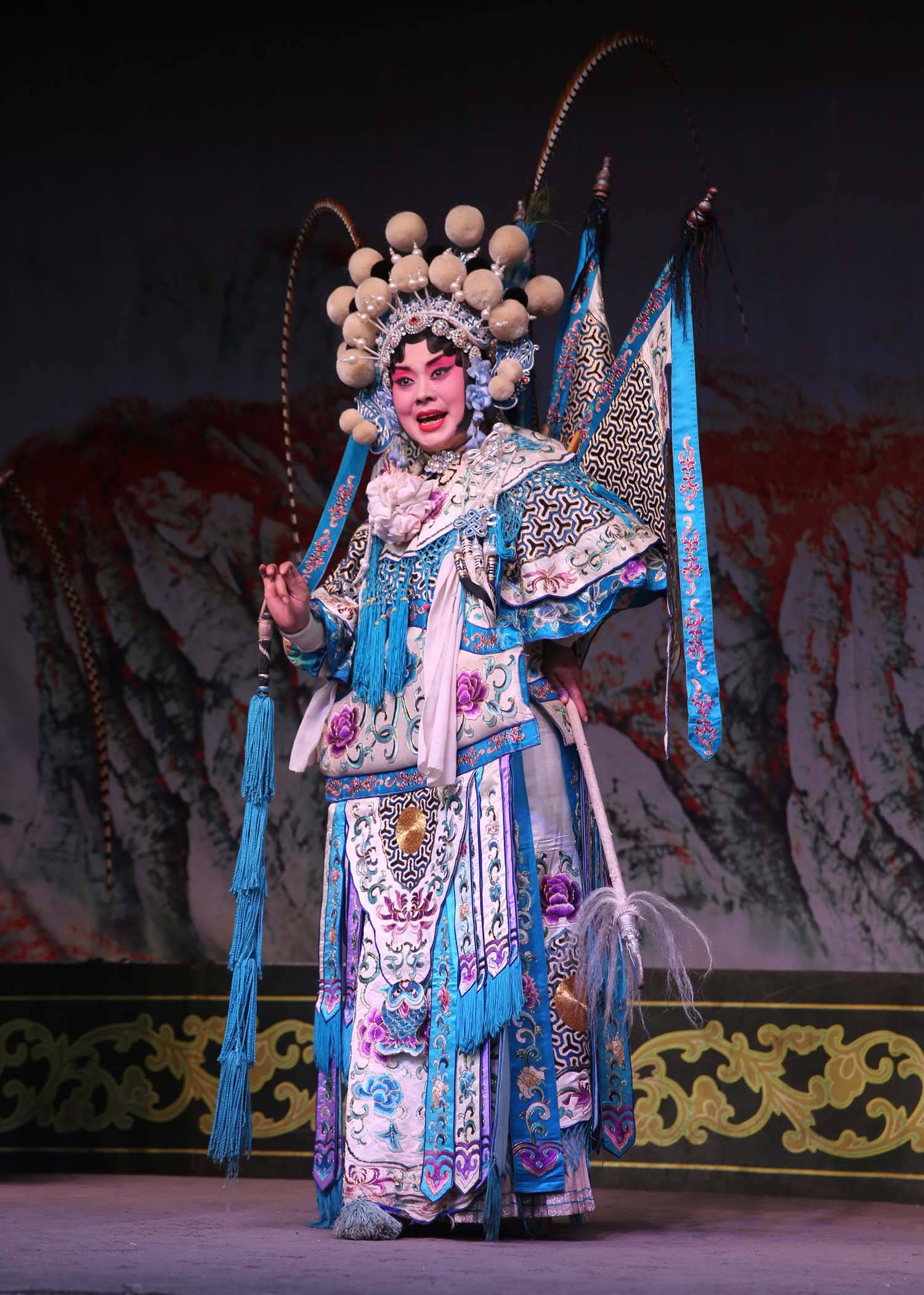 长治市上党梆子剧团送戏下乡到潞州区泽头村