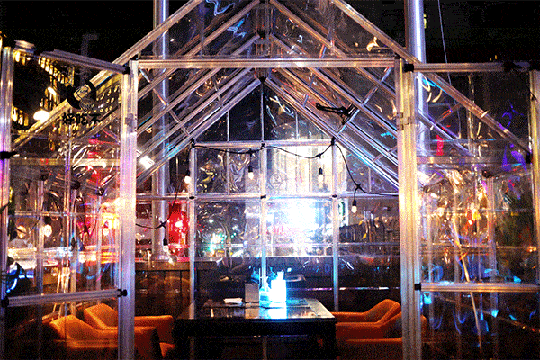 这个用梦幻泡泡屋/玻璃房打造的诗意酒馆,惊艳全城!_帐篷