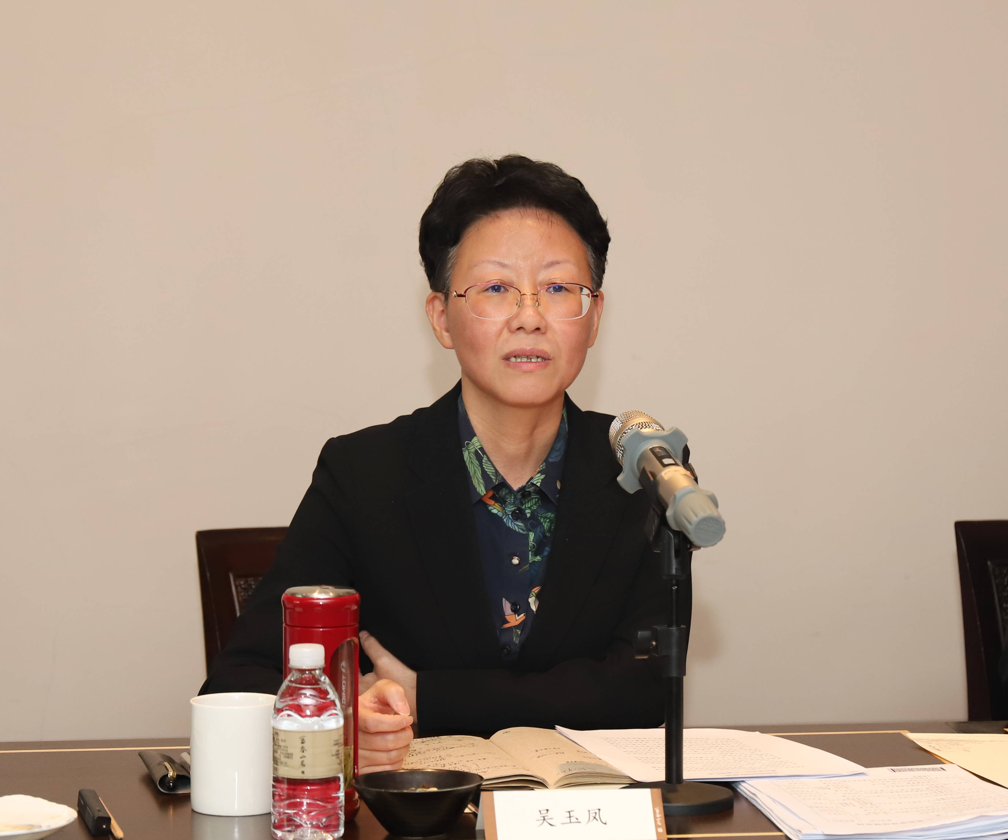 富阳区委书记吴玉凤莅临富春控股集团开展"走亲连心三服务"