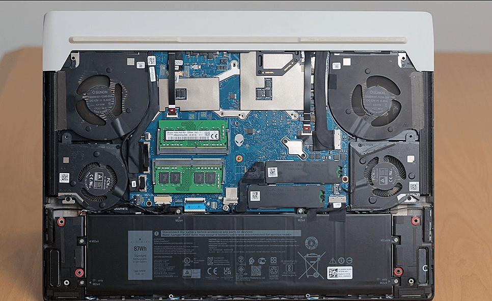 由于alienware x17采用了主板倒装的设计,如果你需要重新涂抹导热硅脂