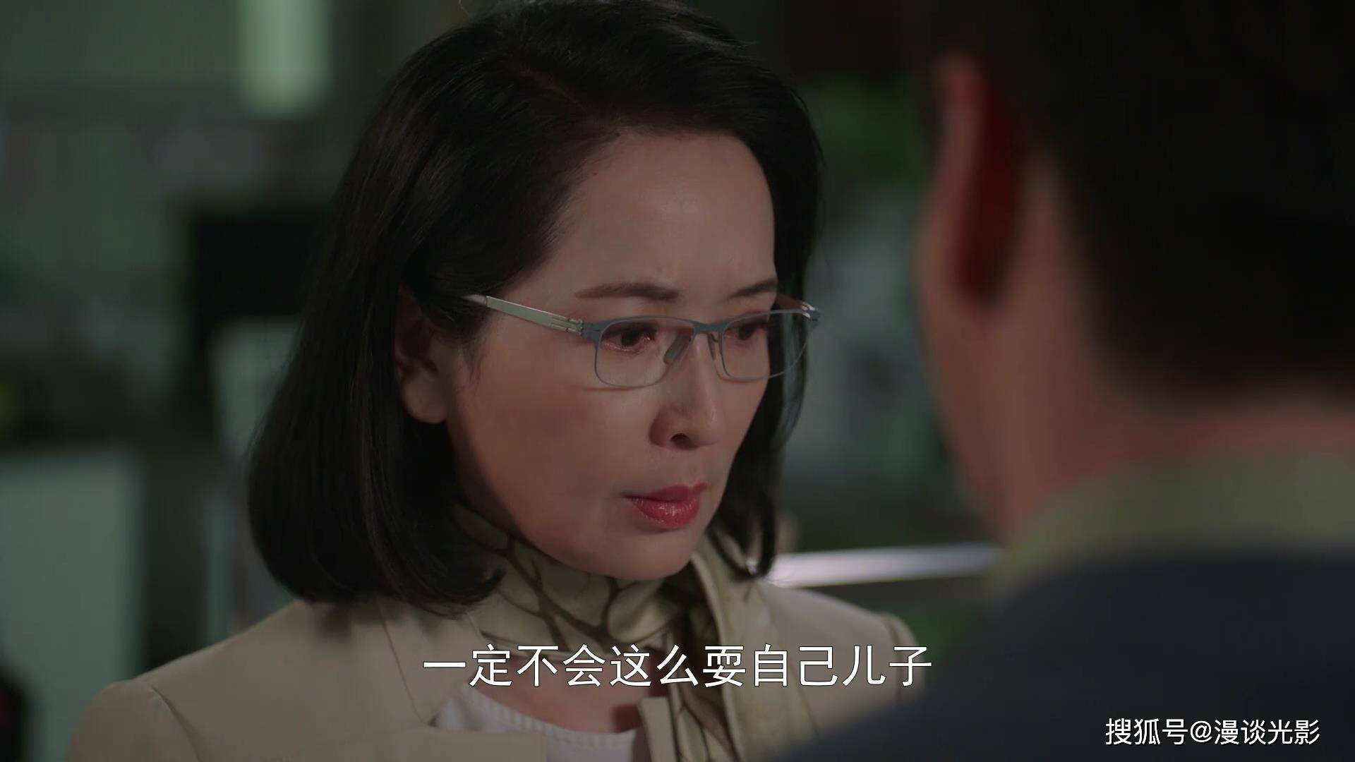 慈恩和罗|龚慈恩和罗子溢的故事，《星空下的仁医》很高明的悬念预置