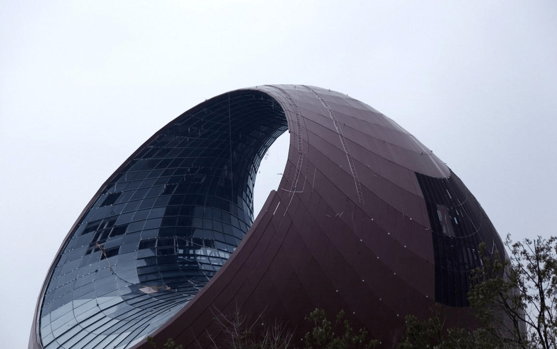 无锡一奇葩建筑，荣获吉斯尼世界之最，形状像一只紫砂壶