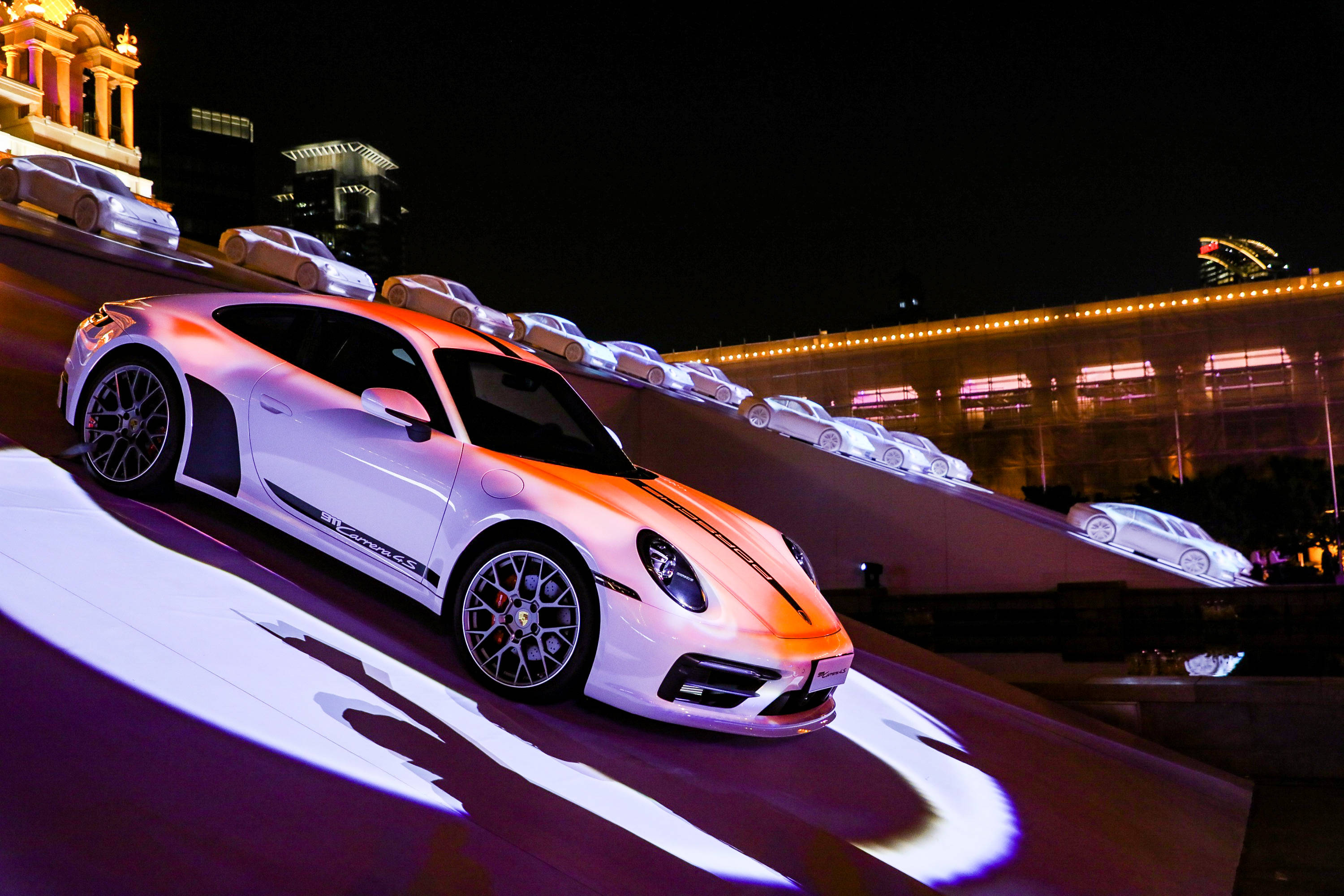 保时捷20 周年主题展亮相 2021 影像上海艺术博览会_搜狐汽车_搜狐网