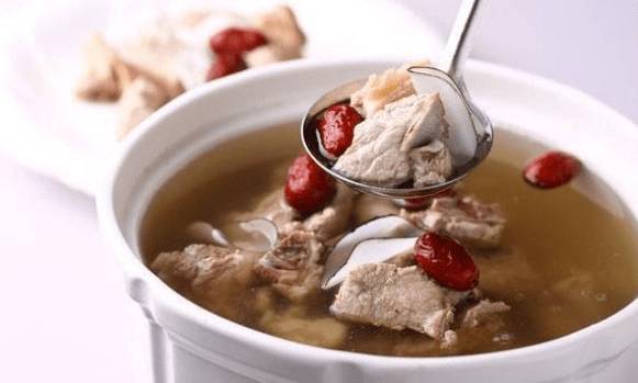 内脏|尿酸高的人，3种食物要忌口，做好2件事，或能避免肾衰竭，需重视