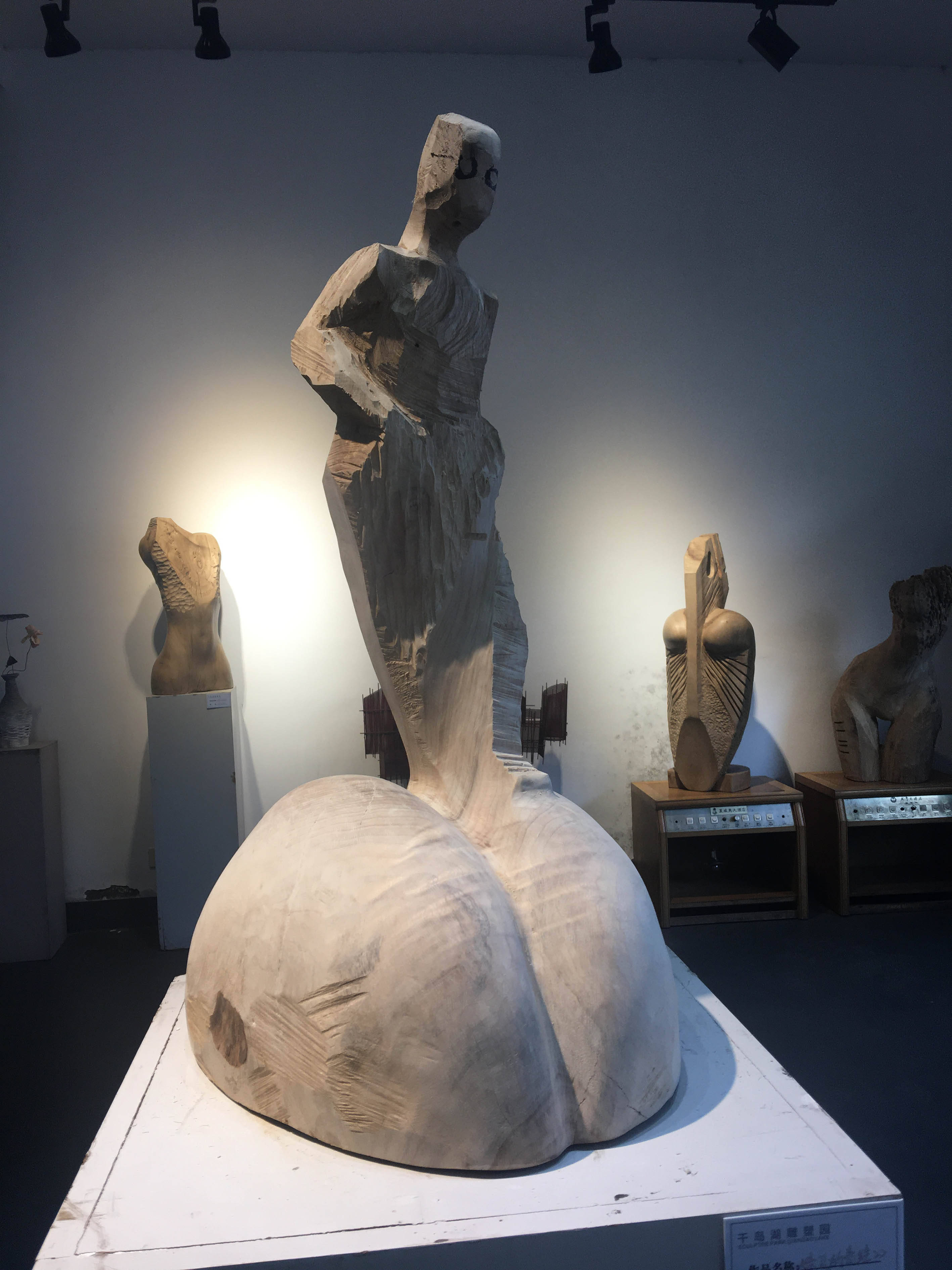 空间|【自在的涂境】《中国好艺术——2021首届非署名艺术品典藏展》