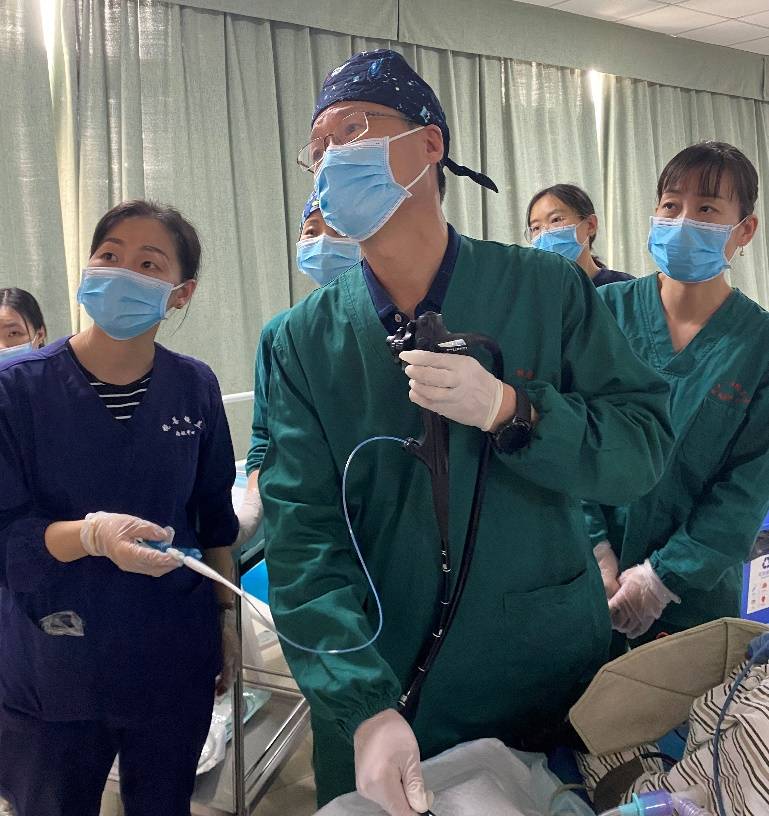 肿瘤|西安交大一附院东院区成功开展首例胃巨大间质瘤内镜下全层切除术（EFTR）