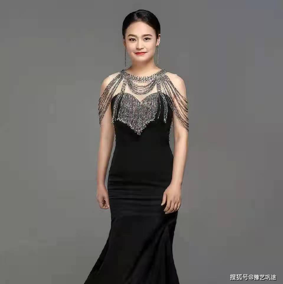 散文赏读 | 一个人跳舞_崔茹_巩义市_女生