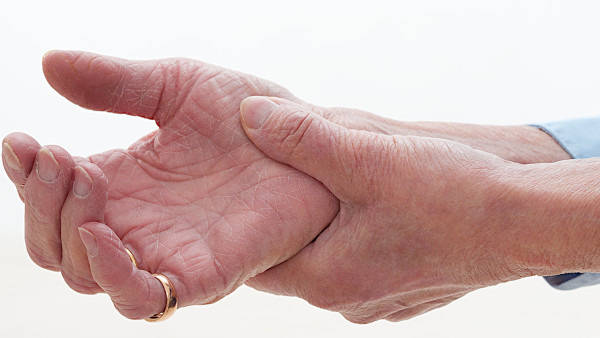 免疫|运动神经元病发病率高吗？揭秘运动神经元病的病发原因