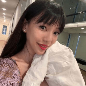 李靓蕾这个细节，恐怕99%的人都没注意……