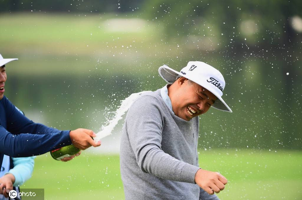 张进夺得2021沃尔沃中国公开赛冠军