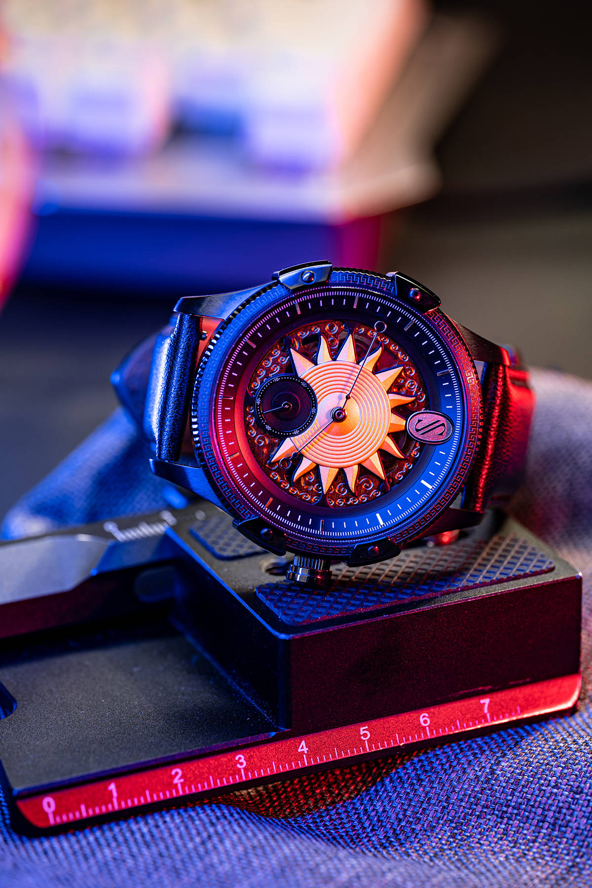 以达芬奇日心说概念设计的表,是怎么样的?