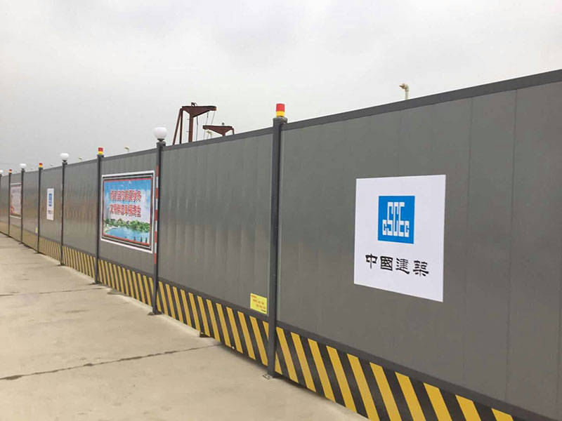 建筑围挡,可以达到宣传并促进项目销售的目的,但是设计不当的围墙广告