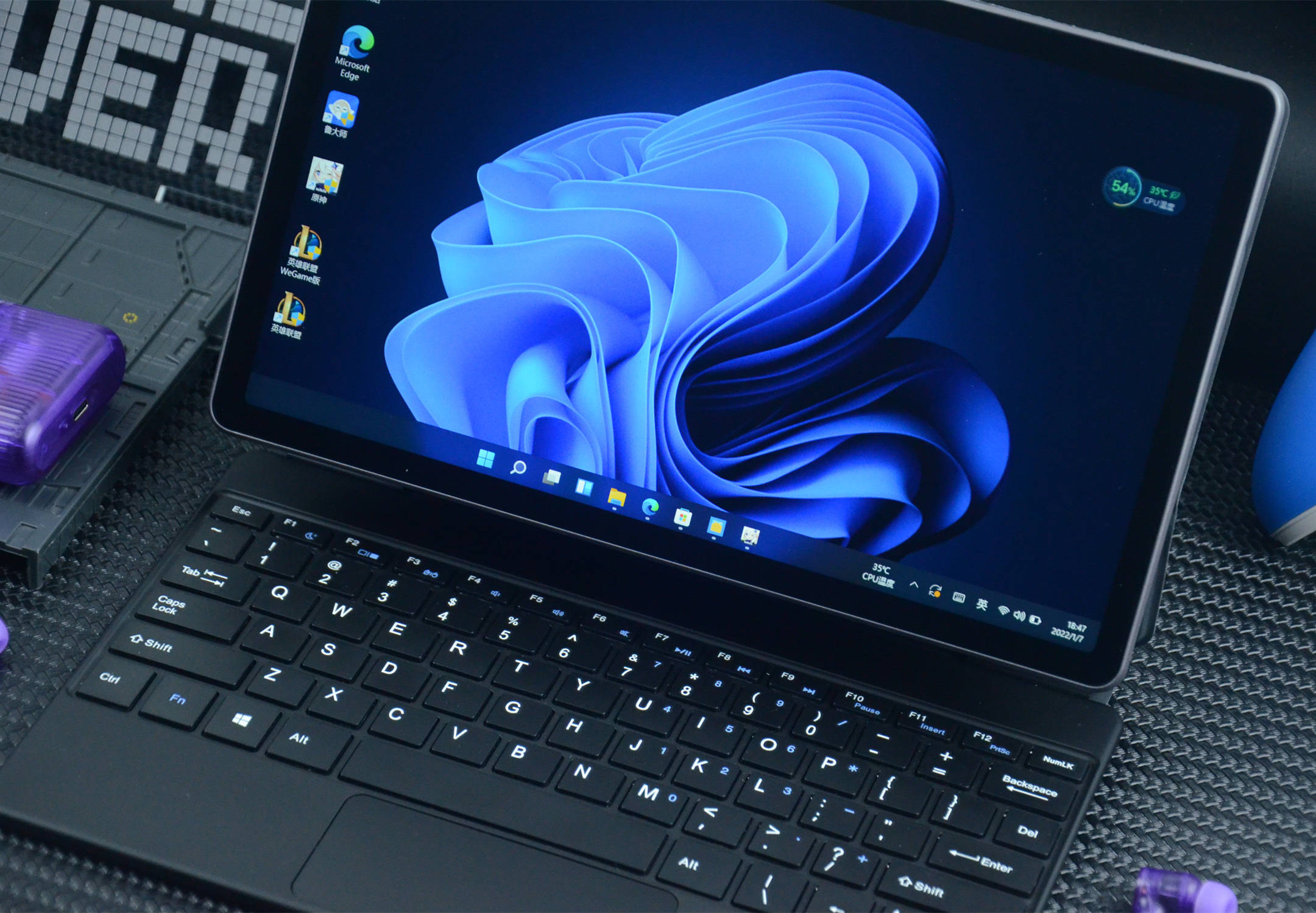 国产用心了！跑分超70万的二合一平板电脑：酷比魔方iWork GT随行本简评